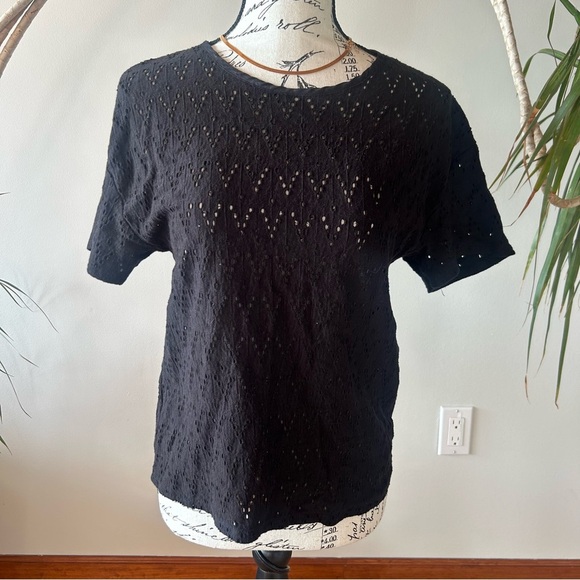 BLACK TAPE size M mesh knit style top, cut out in the back with tie up - Picture 3 of 7